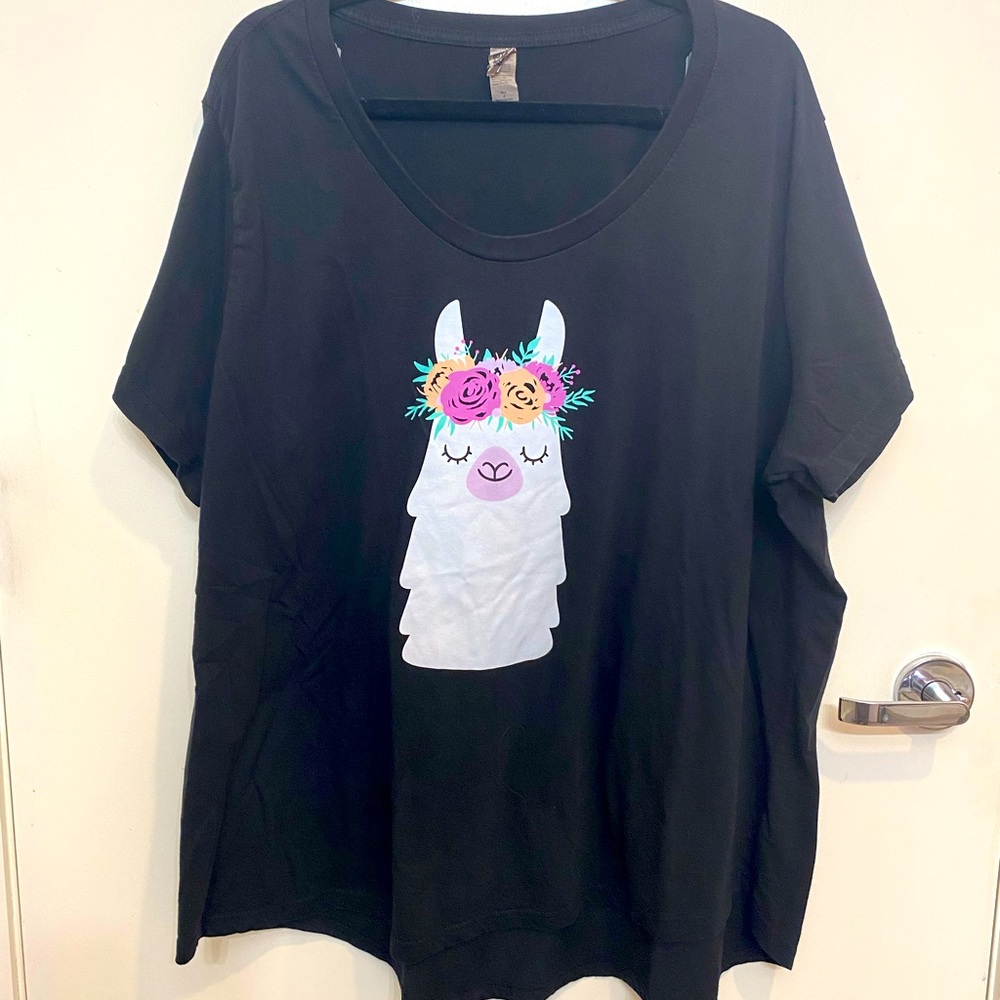 Plus size Floral Crown Llama tee